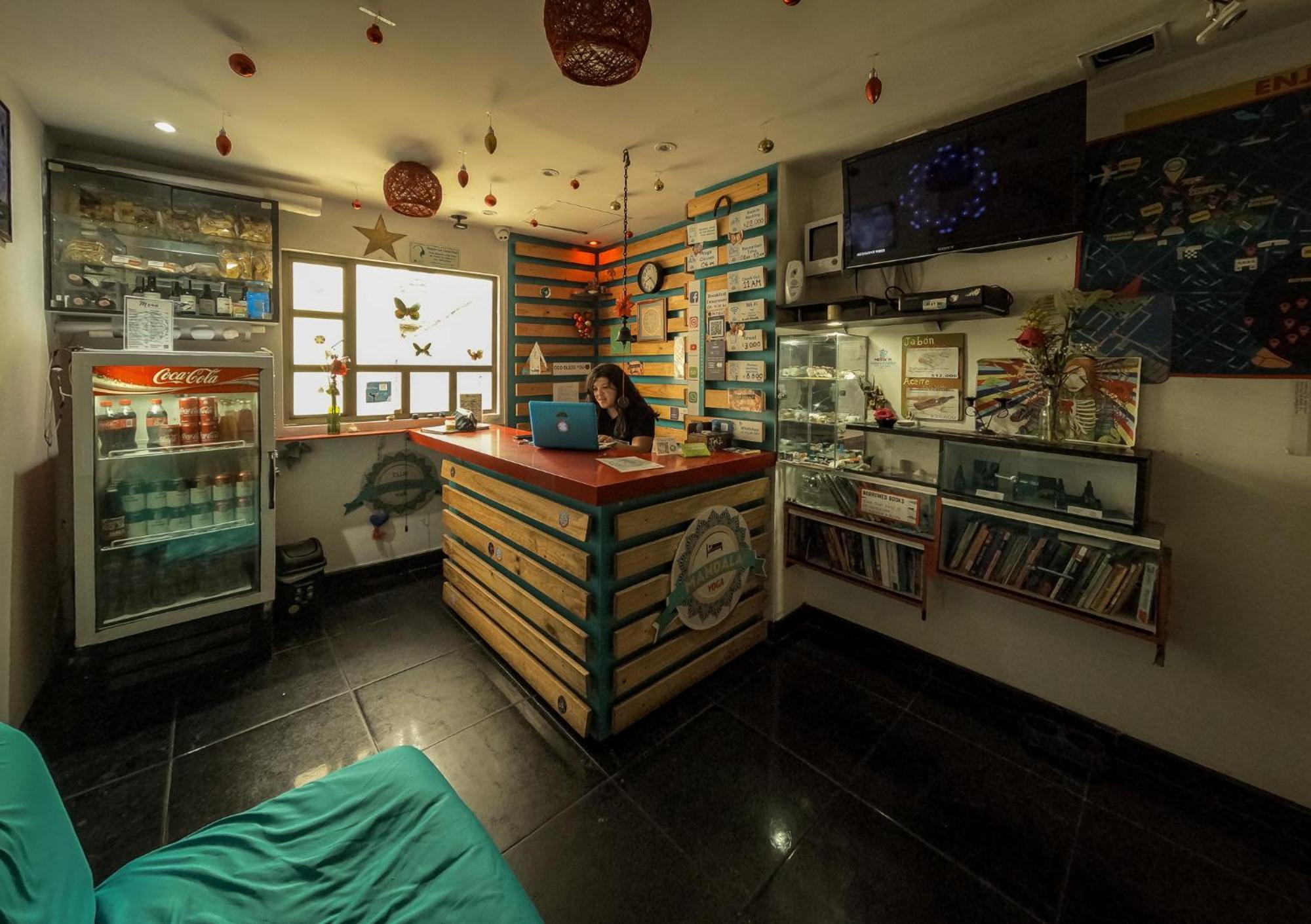 Mandala Yoga Hostel Bogotá Zewnętrze zdjęcie